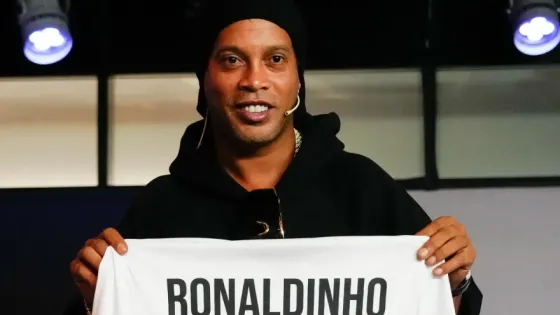 Ronaldinho vuelve al fútbol: jugará con el Ravenna de Italia