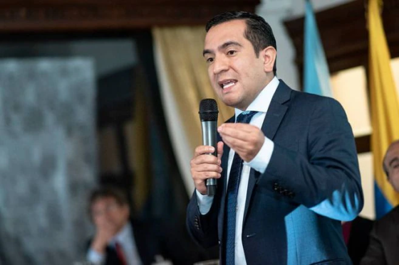 "Fui maltratado": Edward Rodríguez renuncia al Centro Democrático