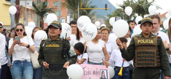 Caravana en honor a Valeria Afanador.