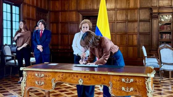 La excanciller Laura Sarabia se posesionó como embajadora de Colombia en Reino Unido