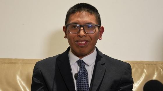 Brayan Benítez, joven con discapacidad intelectual, encontró en el trabajo su oportunidad.