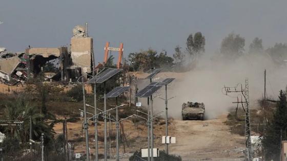 Más de 100 gazatíes murieron en los últimos bombardeos israelíes.