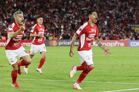 Santa Fe jugará esta noche ante Corinthians en Brasil.
