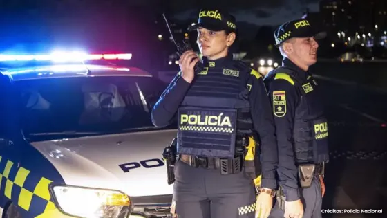 Policías Gustavo Bolívar