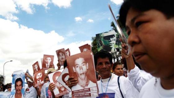 Gobierno pide perdón por "falsos positivos" a familias en Antioquia
